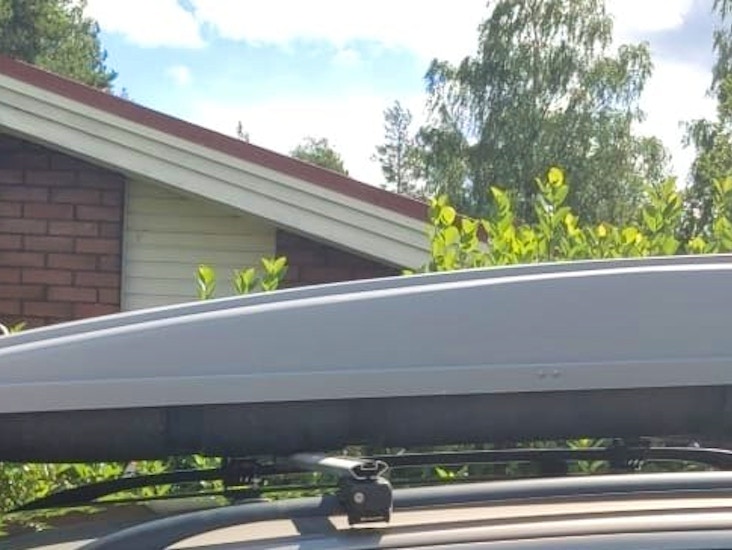 Thule jetbag kattokiskollisiin autoihin