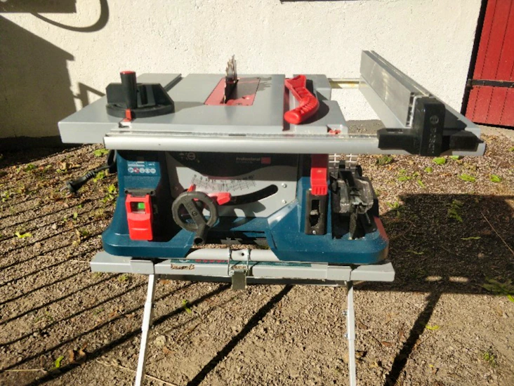 Bosch professional gts 635-216 med stativ