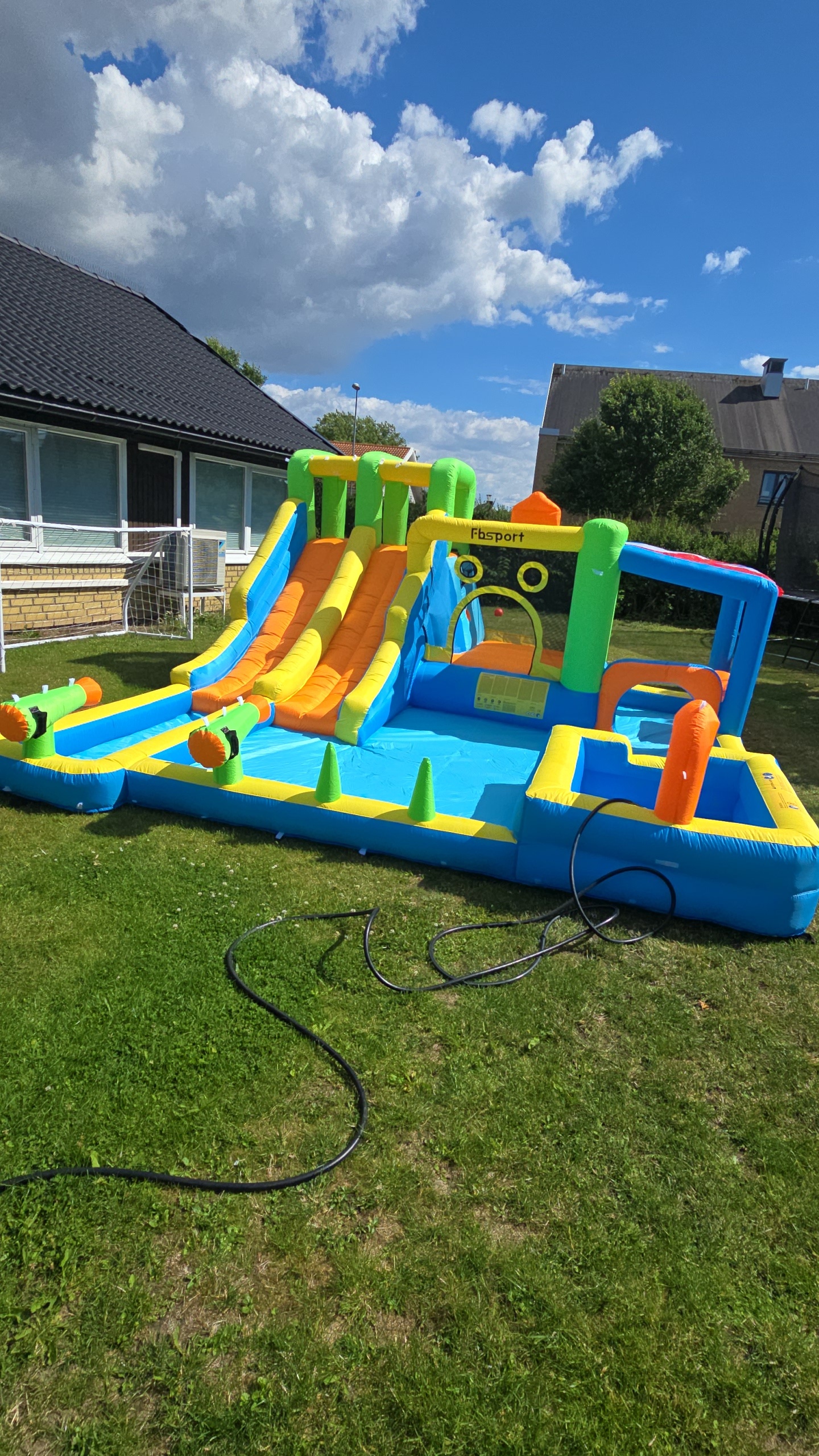 Hoppborg med eller utan vatten