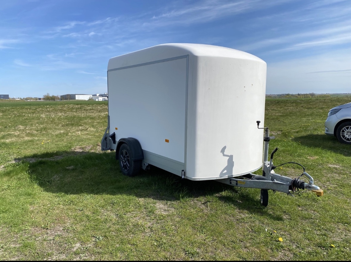 Skåpsläp, 1300kg cheval liberte