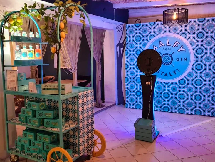 Photo booth /ipad booth