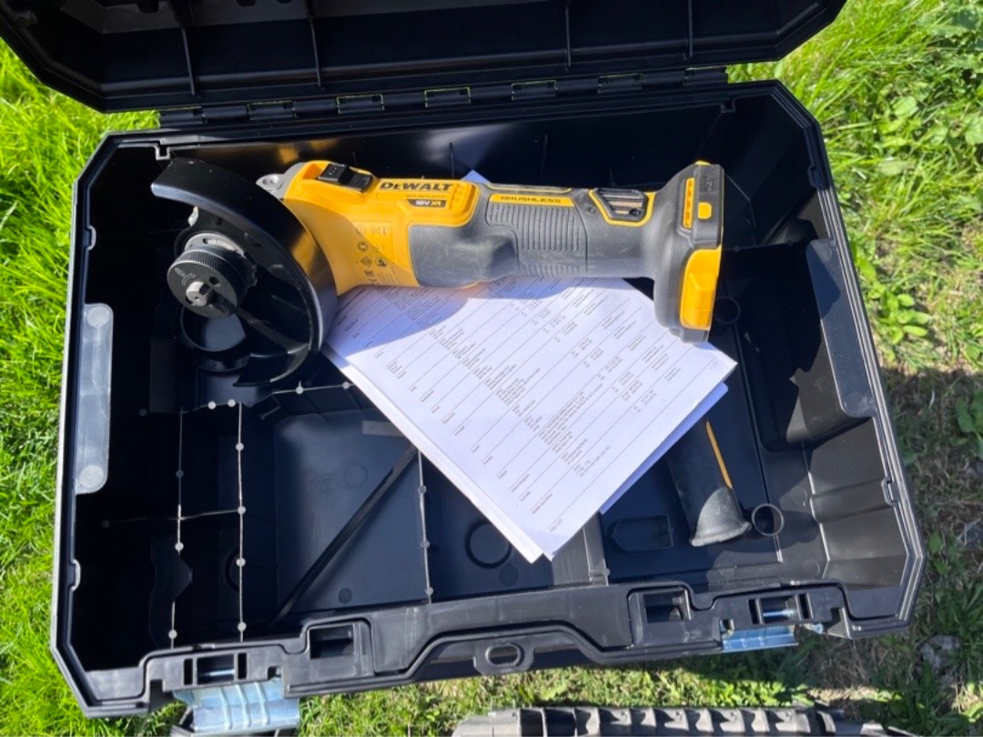 Vinkelsliper fra dewalt dcg409