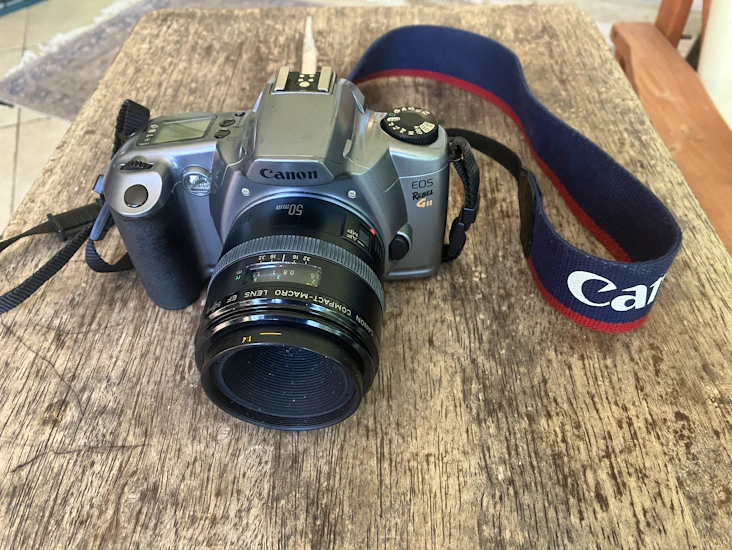 Canon rebel g11 film camera