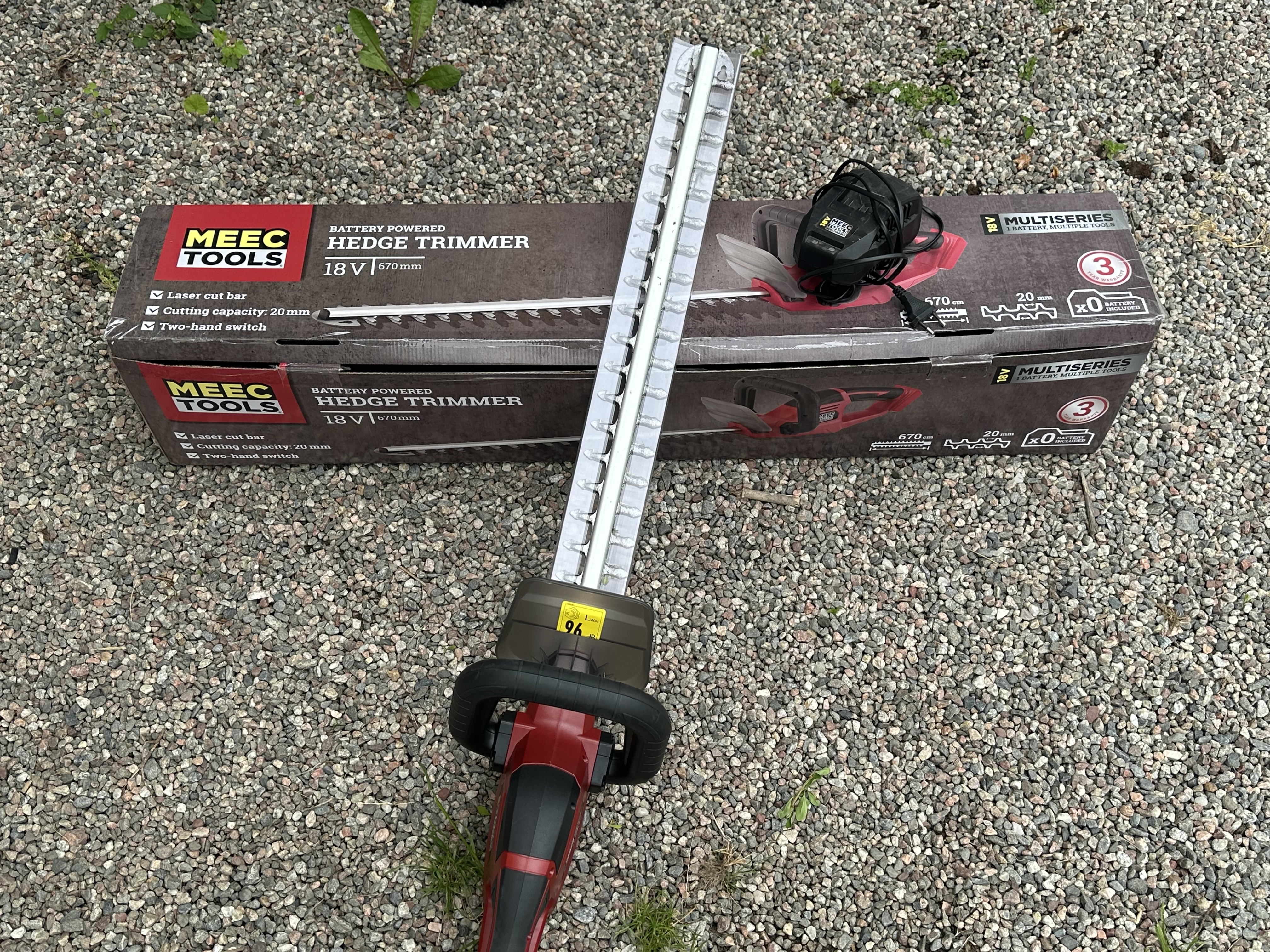 Batteridriven häcksax inkl laddare