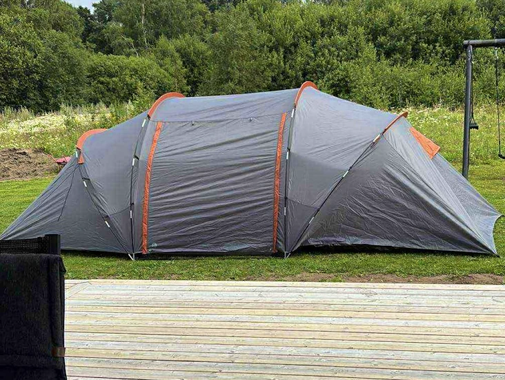 Familjetält 6 personer, 2 sovavdelningar