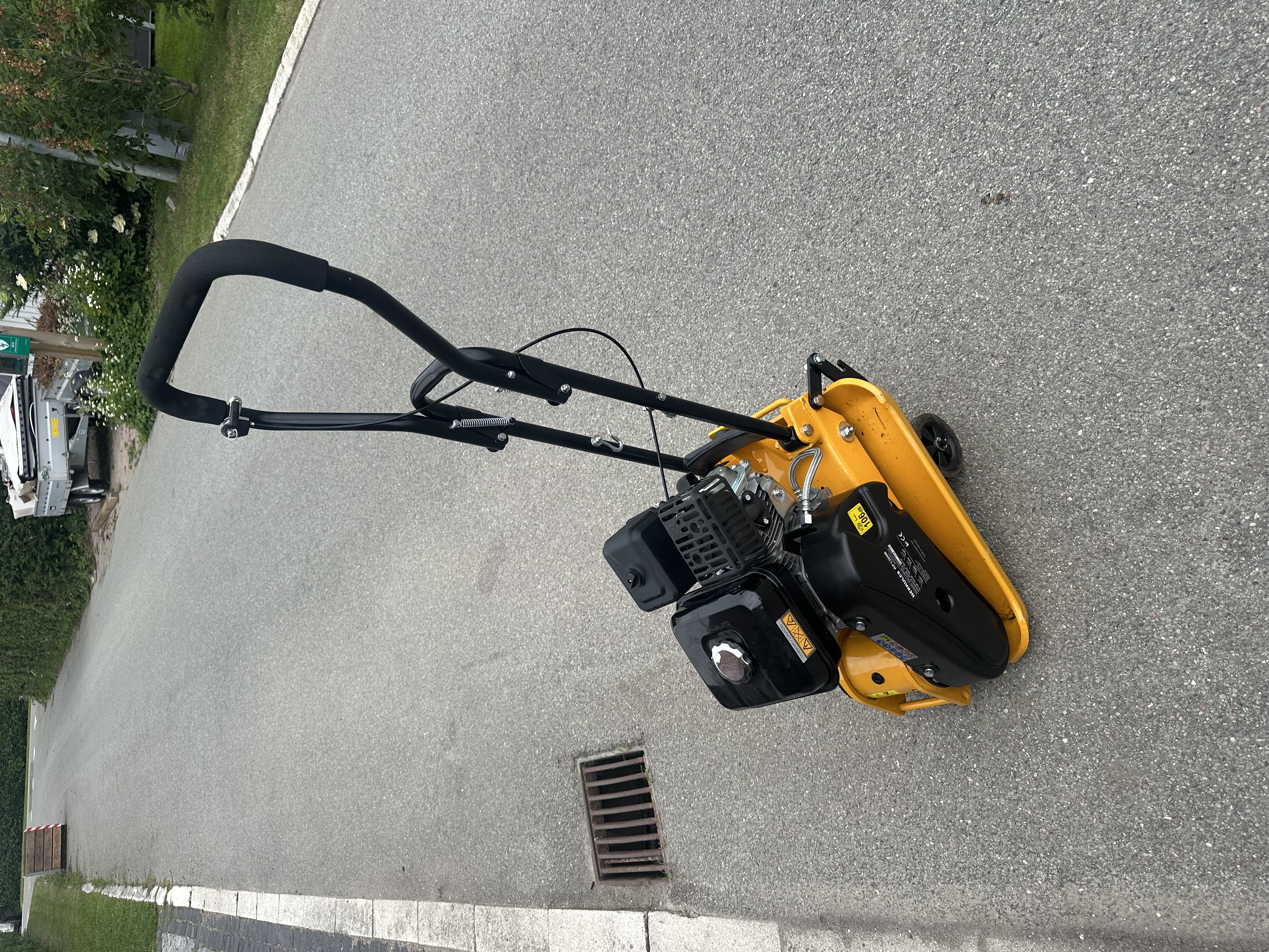 Pladevibrator 82,5 kg 