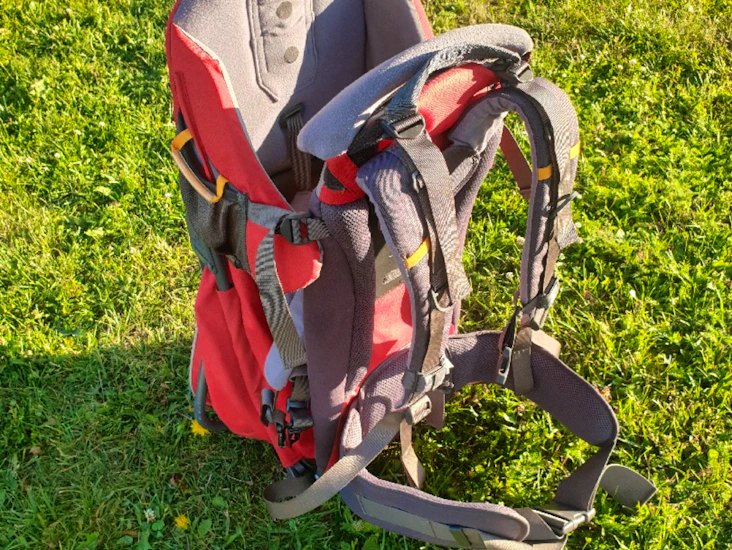 Bärstol med säkerhetssele