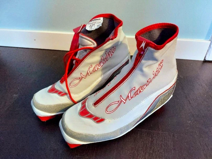 Madshus längdpjäxor 38