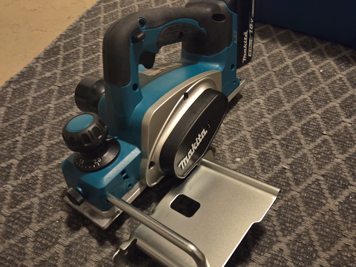 Handhyvel (batteridriven)