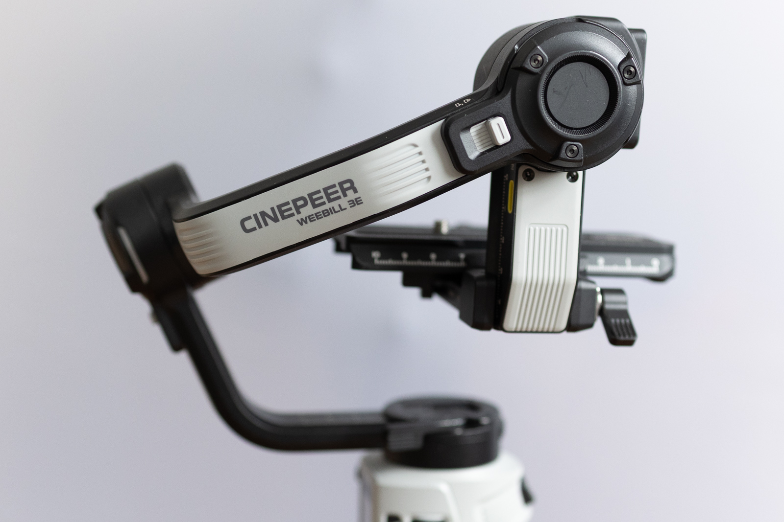 Zhiyun cinepeer weebill 3e 3-axis gimbal stabiliser (brand new / mint)