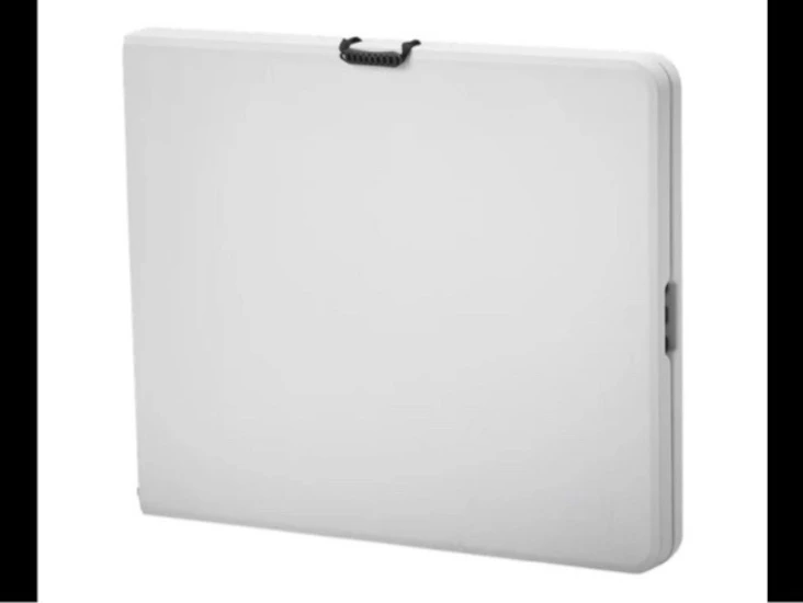 5 fällbord 4 bänkar och 10 stapelbara stolar