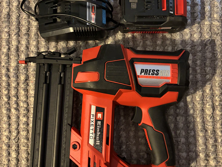 Einhell akkuviimeistelynaulain 18v fixetto