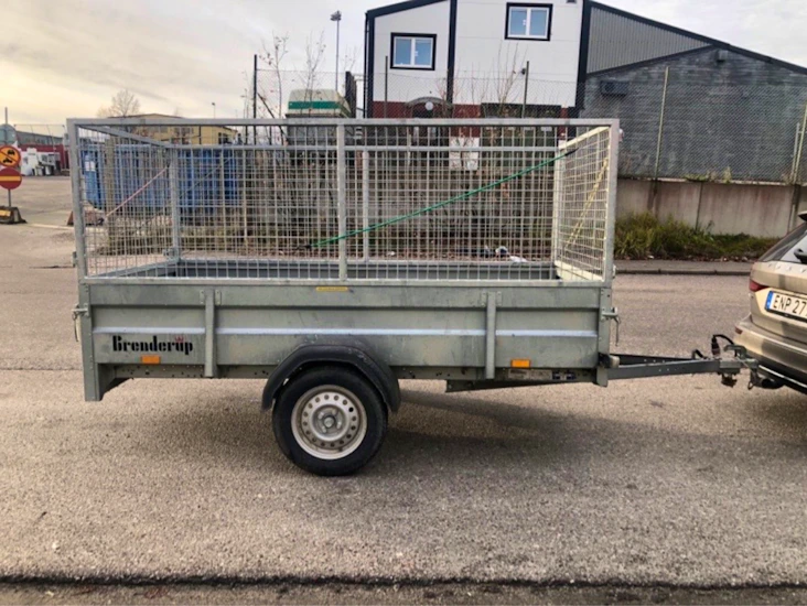 Släpvagn gallersläp uthyres från norrtälje