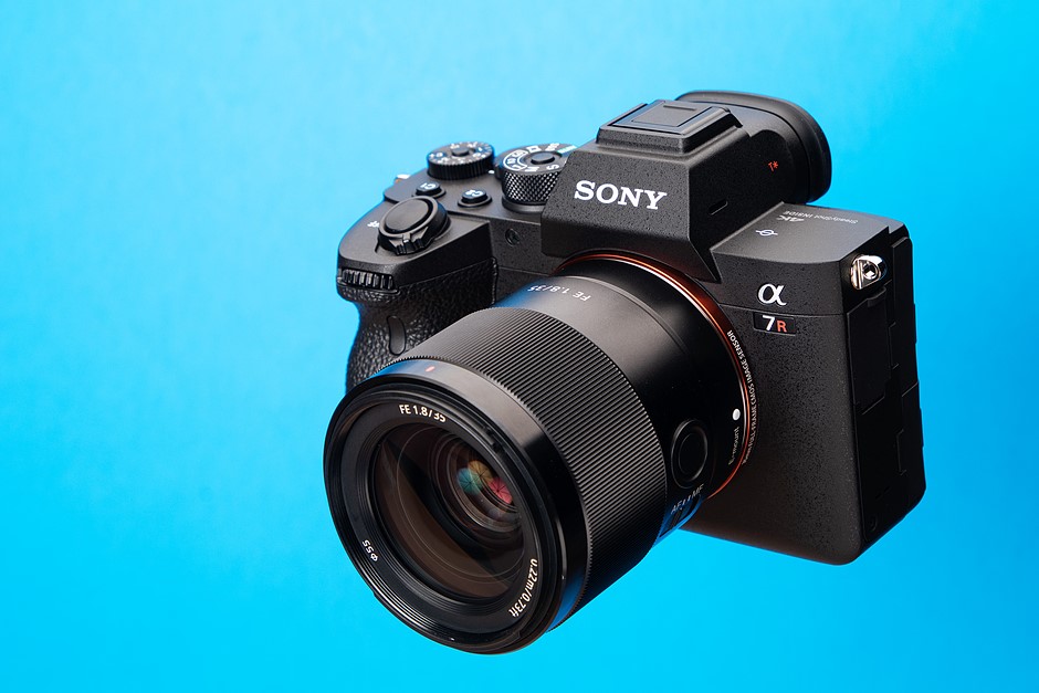 Sony a7riv 4k30 61mp full frame mirrorless camera 