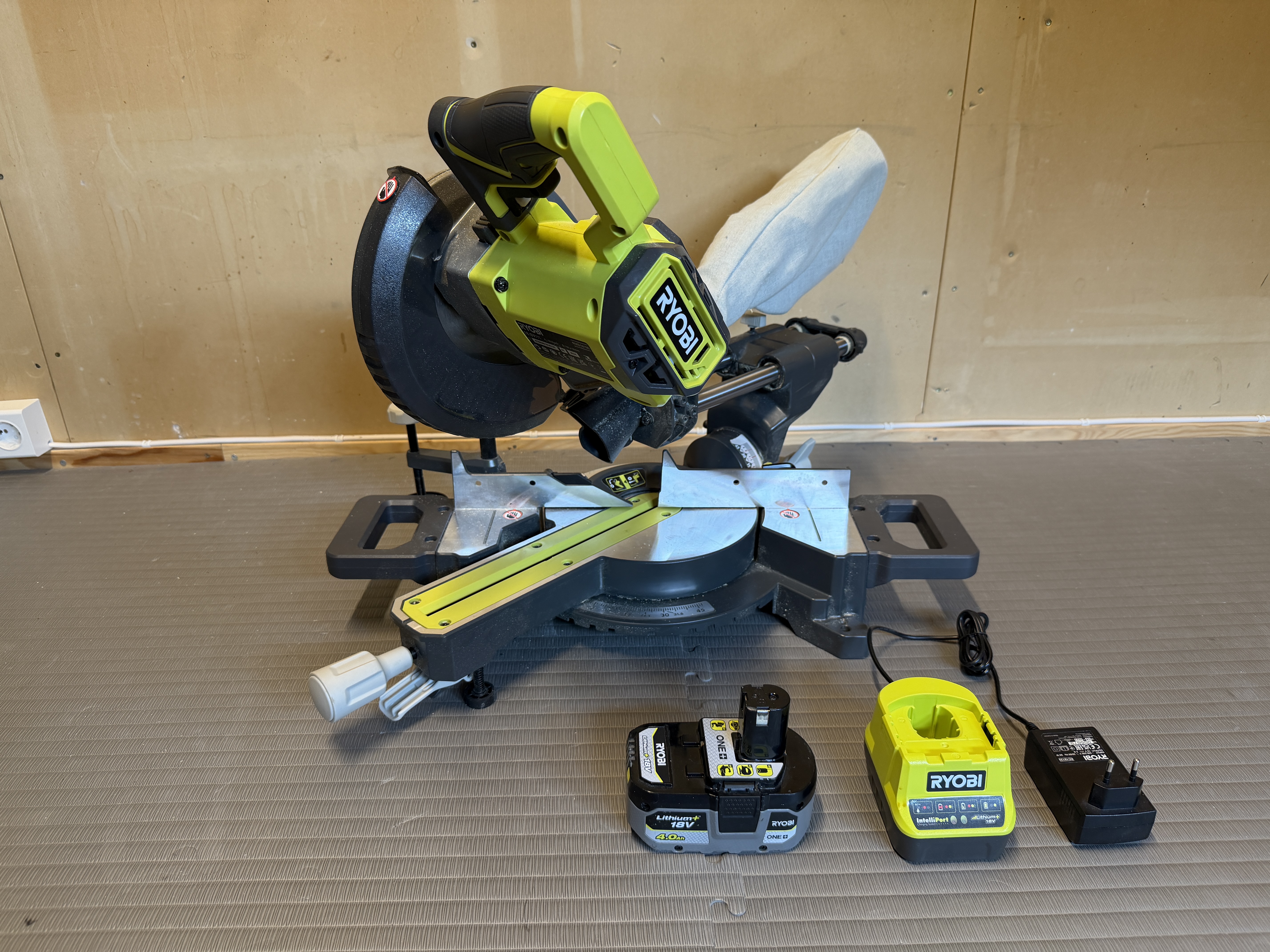 Ryobi kapp/gjærsag 18v