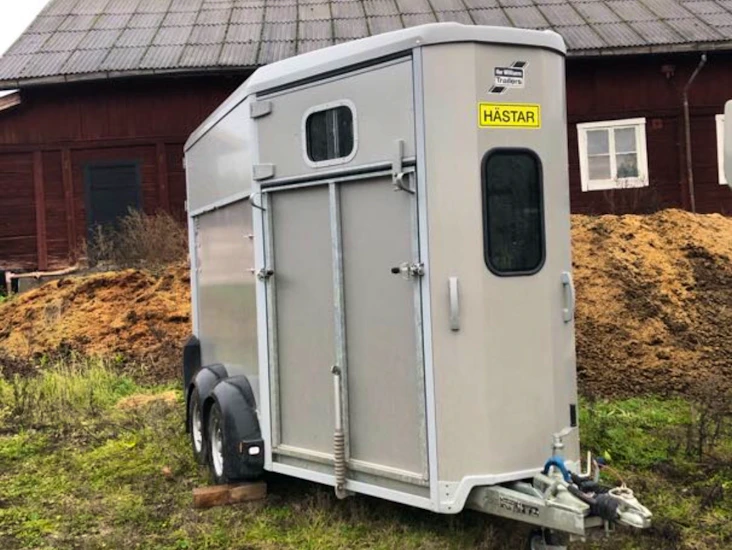 Ifor williams hb511rvd