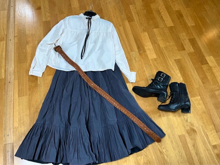 Cowboy girl / dr quinn