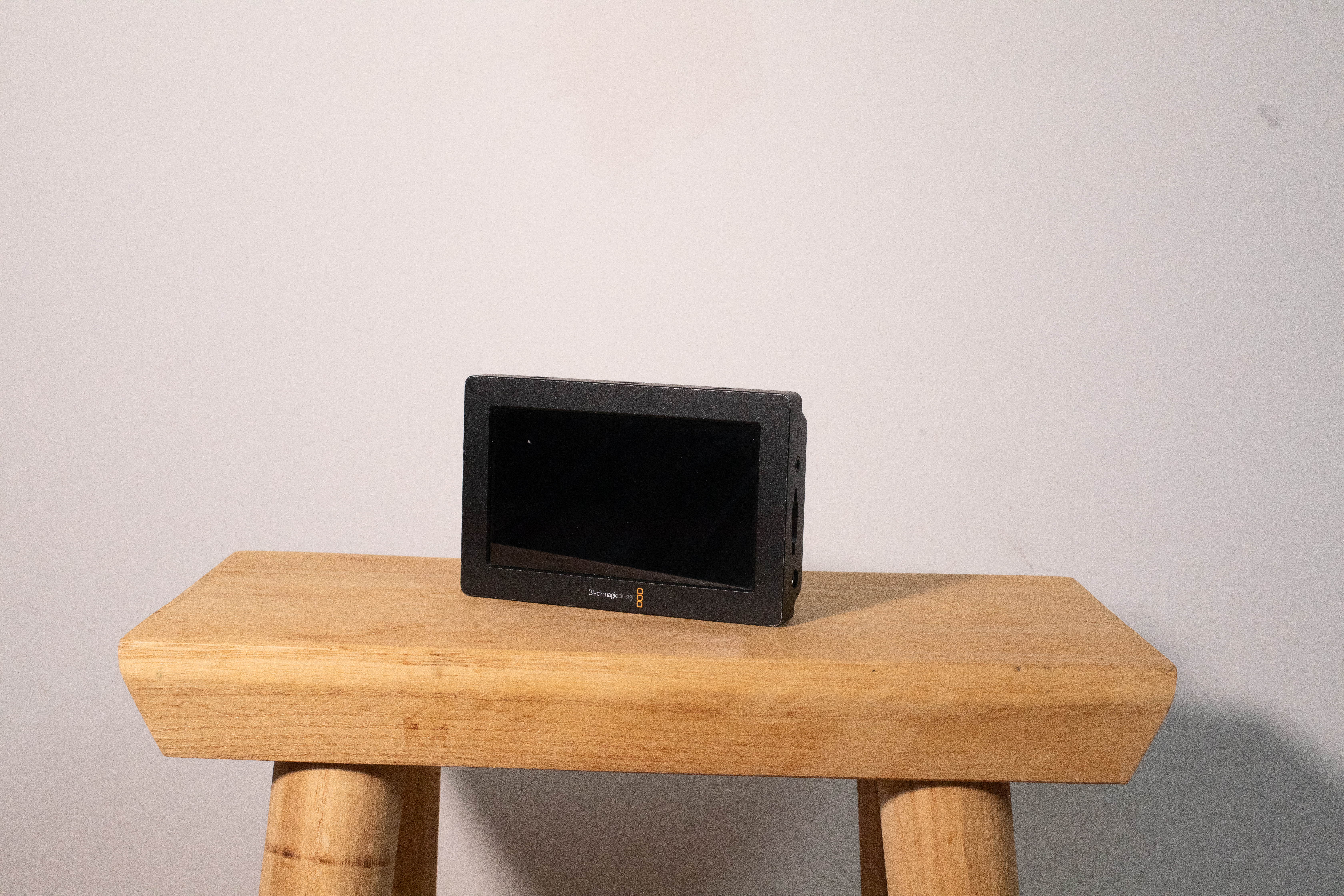 Blackmagic 5" 3g video assist monitor recorder