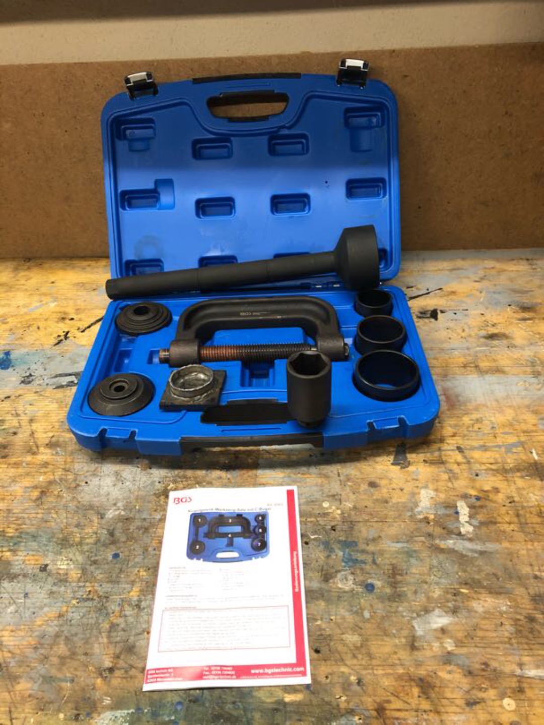 Press för kulled samt inre styrled.