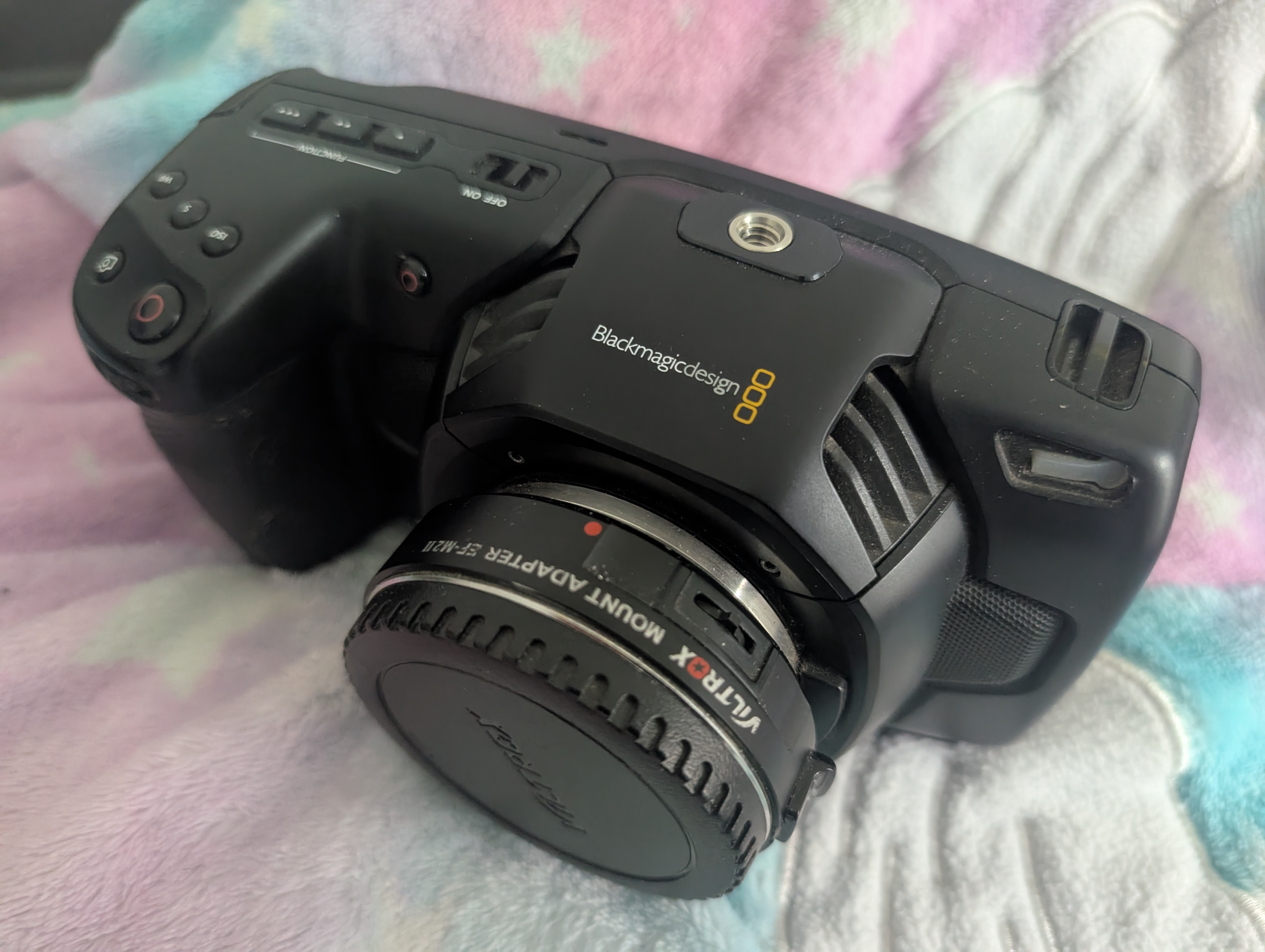 Blackmagic pocket camera 4k + ef lens adapter
