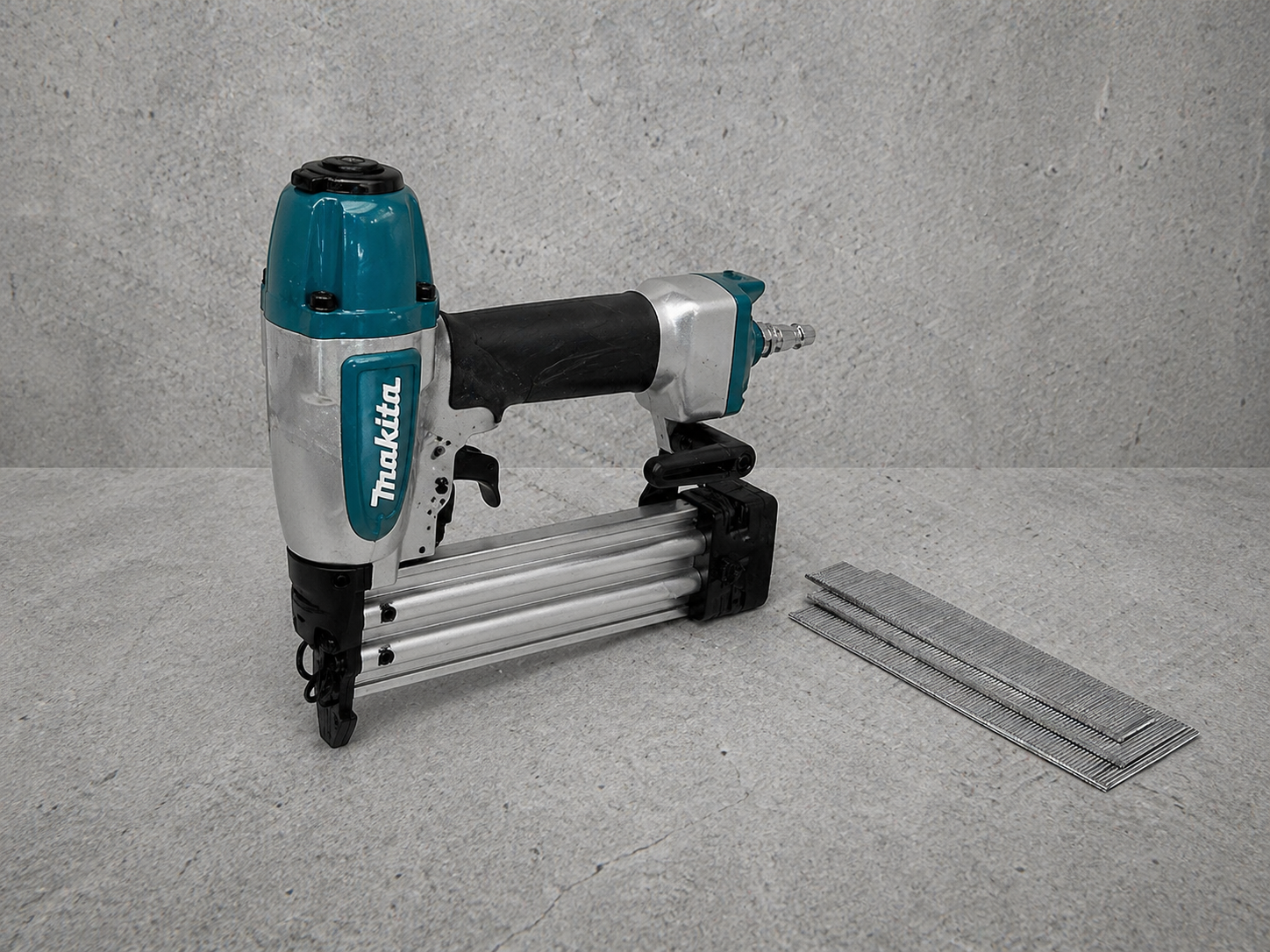 Dyckertpistol makita + dyckert som tillval