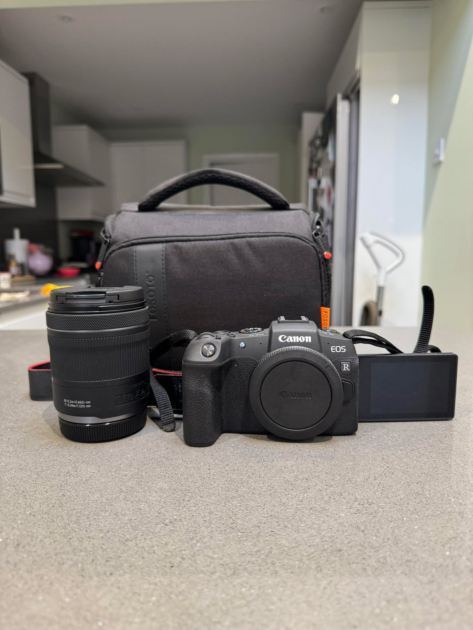 Canon eos rp - lightweight full frame mirrorless camera (4k movies and