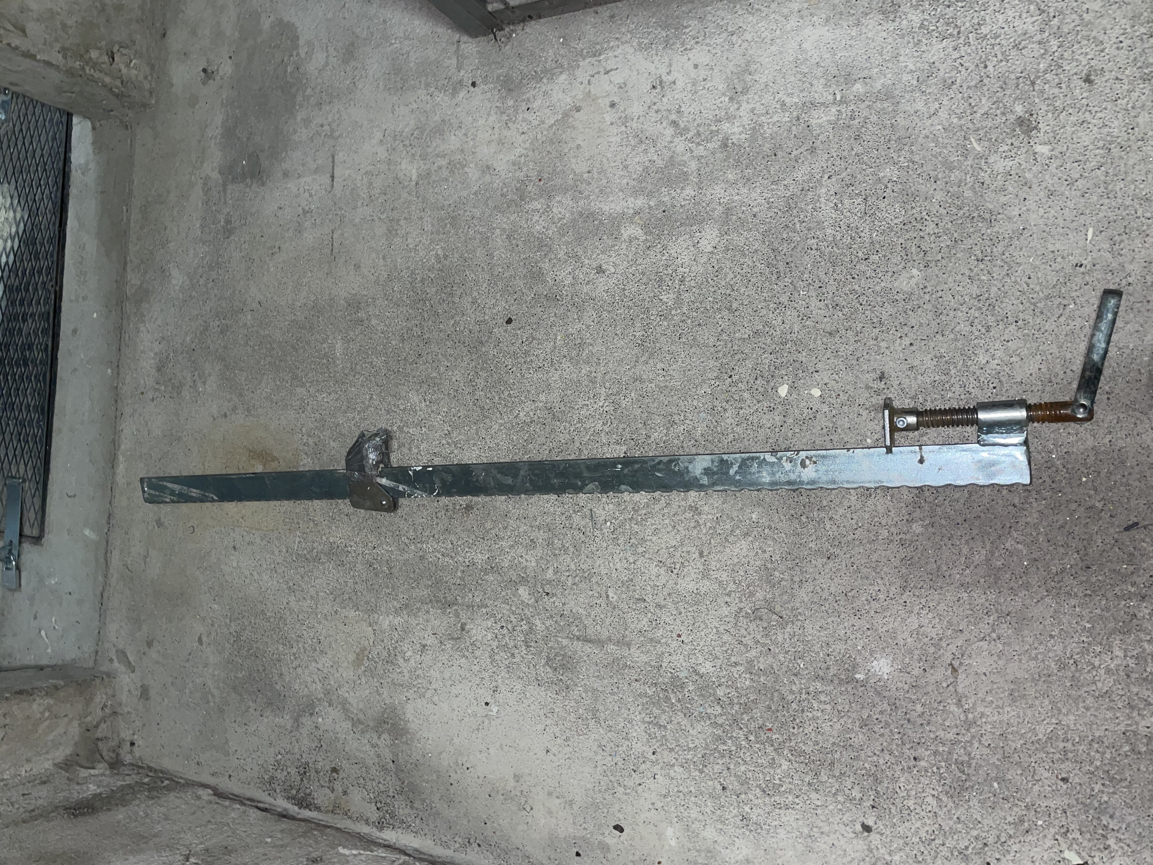 Limknektar samt smidesverktyg 1st