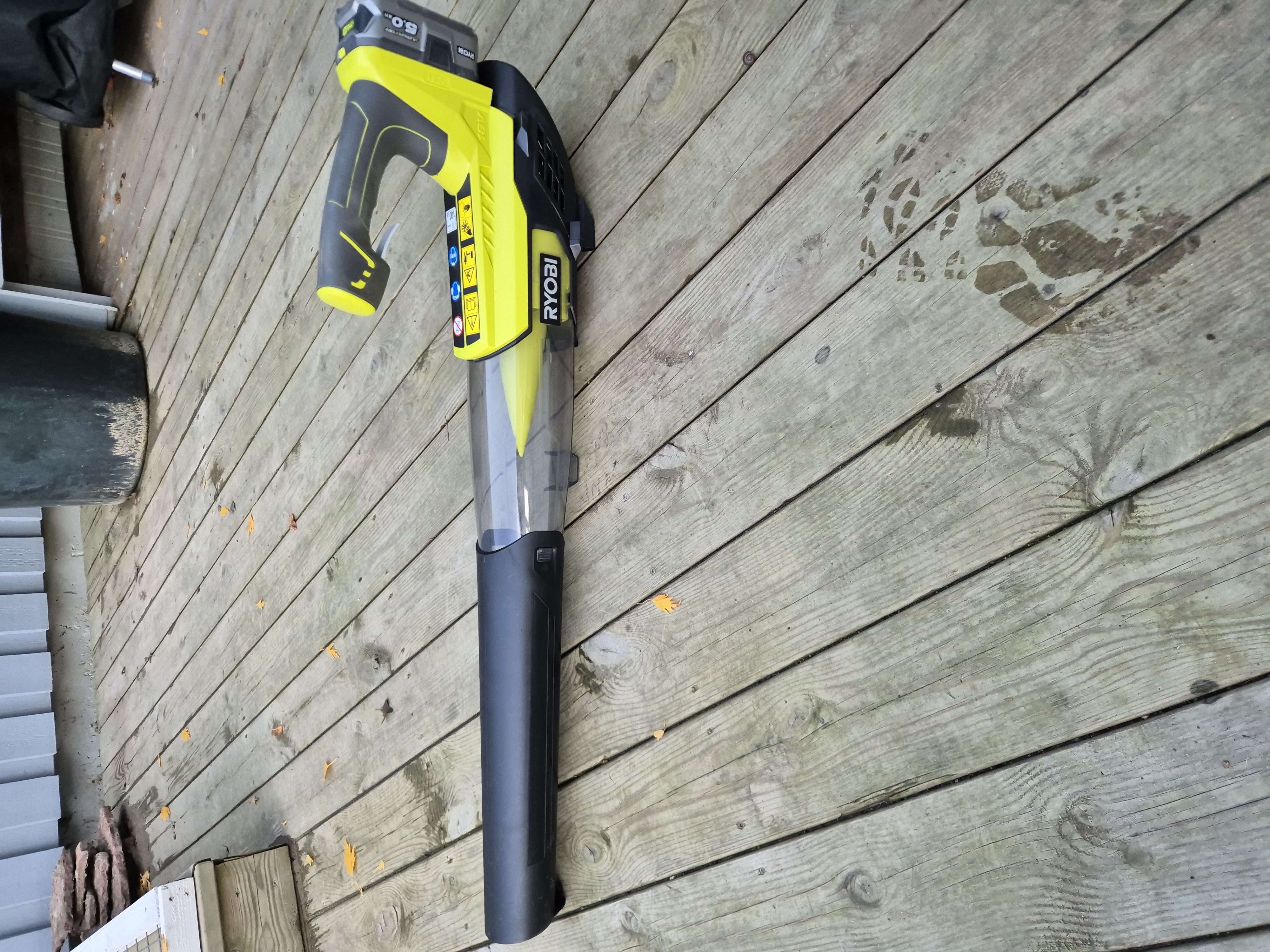 Lövblås batteridriven ryobi