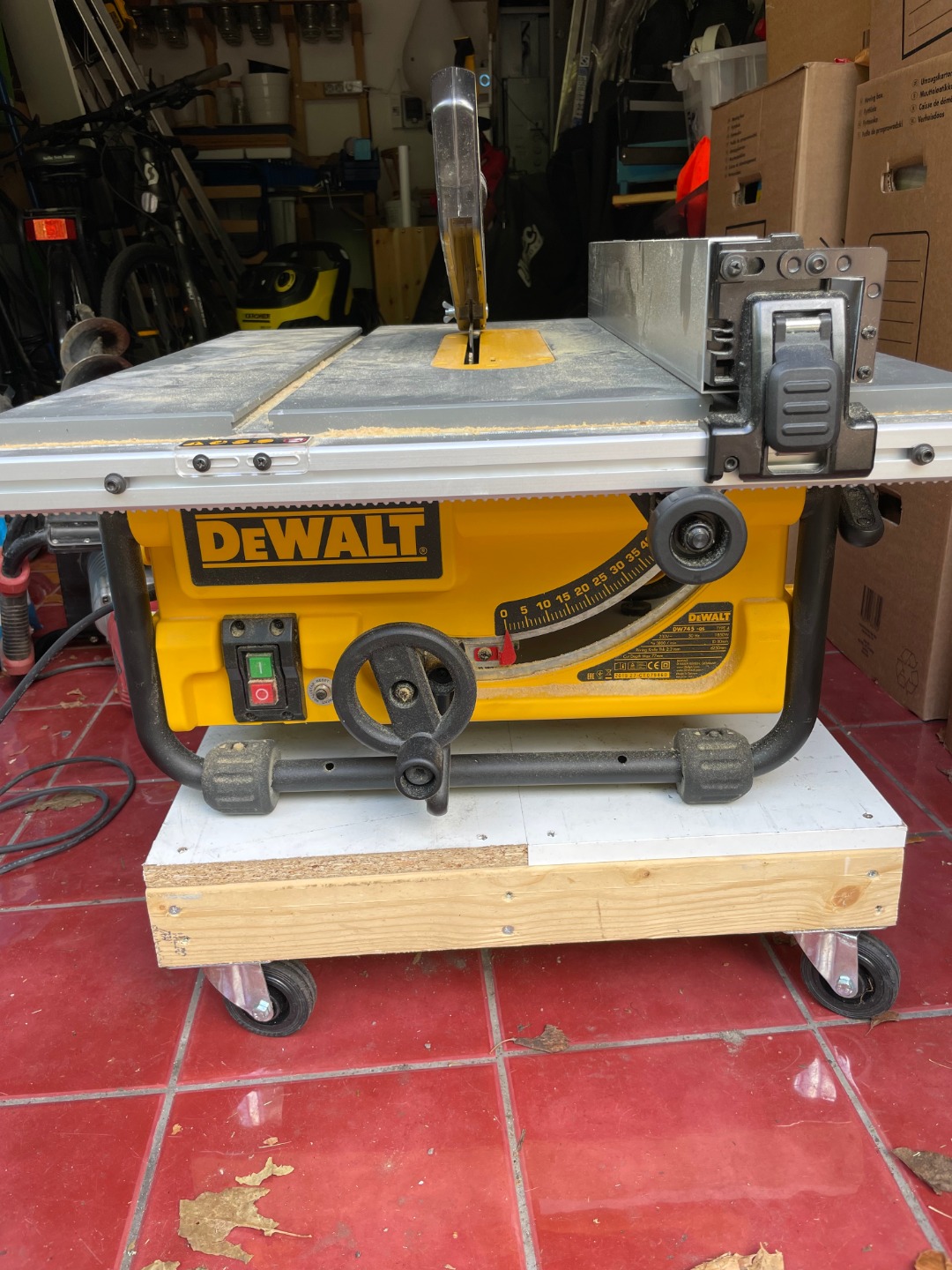 Bordssåg: dewalt dw745 -qs