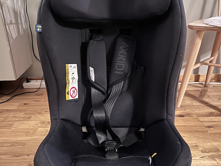 Axkid minikid, bakåtvänd, premium stol