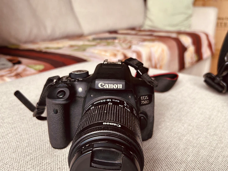 Canon eos 750d dslr camera kit – perfect for photography enthusiasts!
