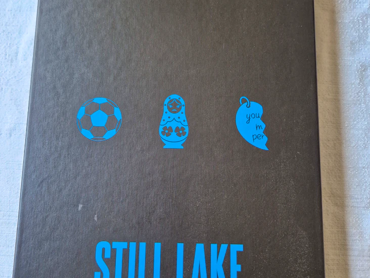 Still lake - a unique deduction game
