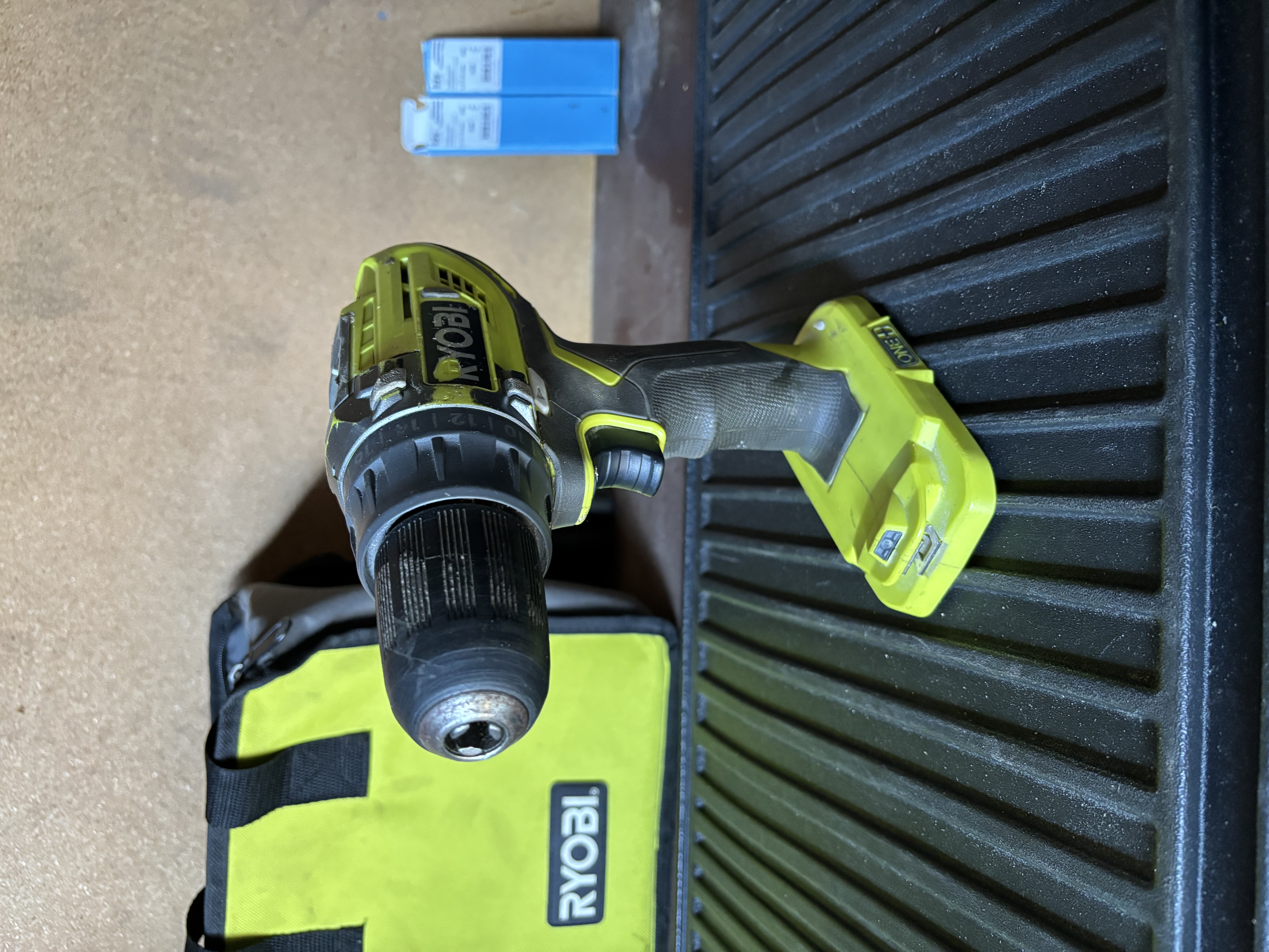 Ryobi - drill