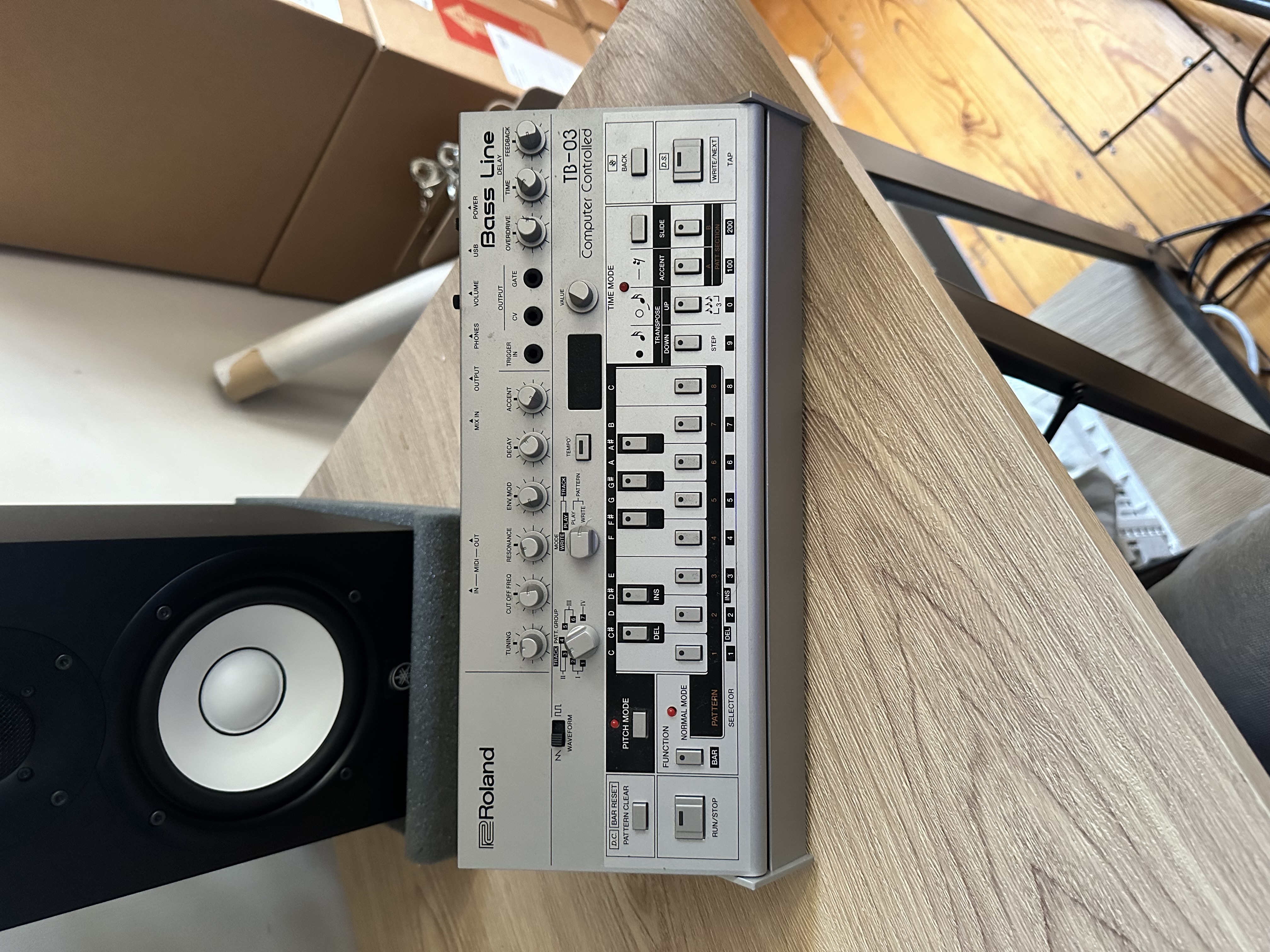 Roland tb03 , 303 synth