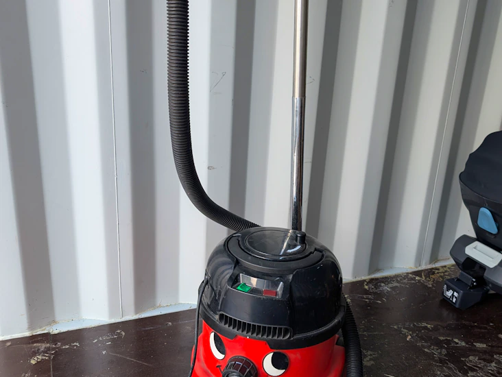 Henry hoover