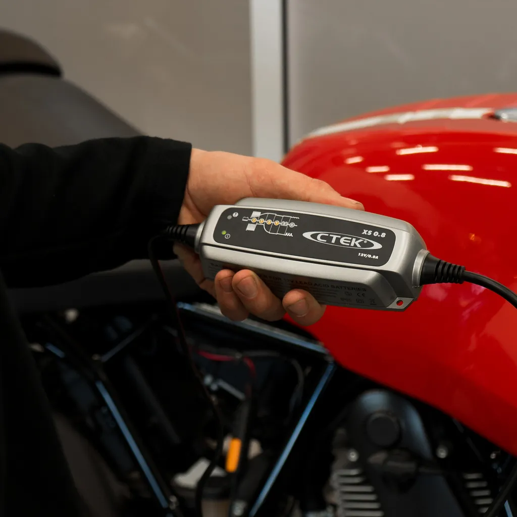 Batterilader mc / scooter / atv mm.