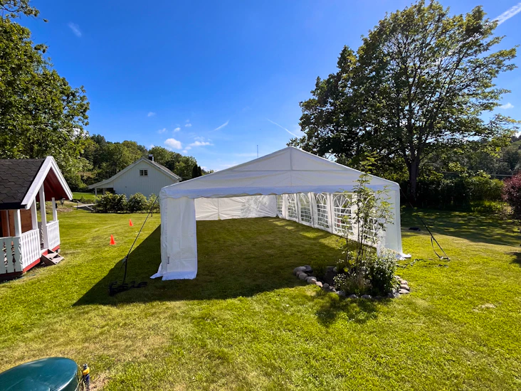 Partytelt(6 x 12m) leies ut + masse annet