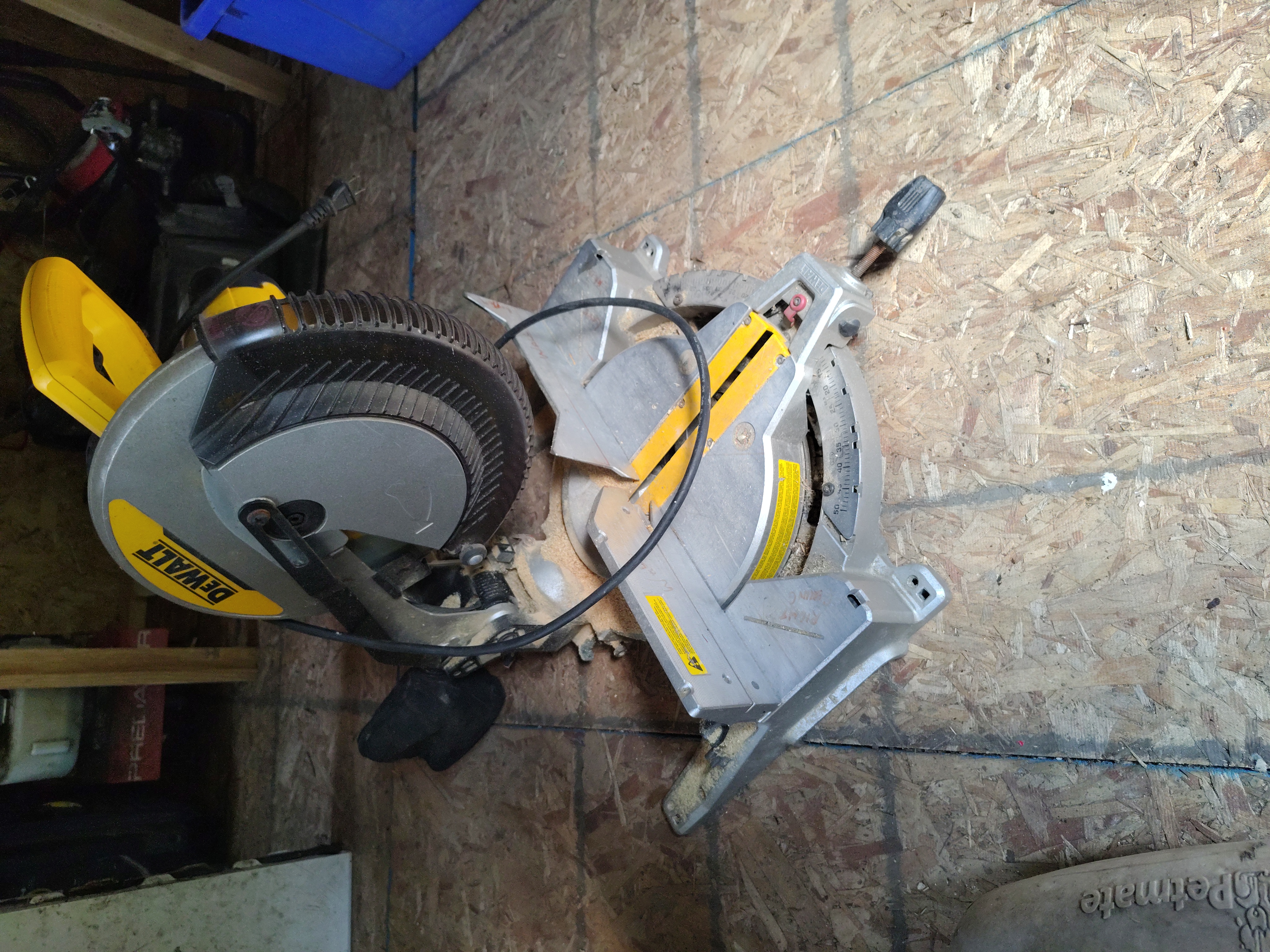 Dewalt miter saw