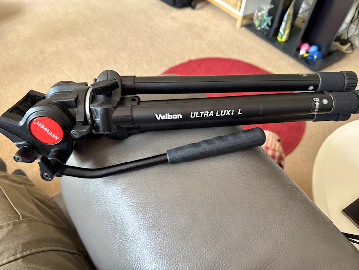 Velbon ultra luxi l tripod with neewer ta60 fluid drag head