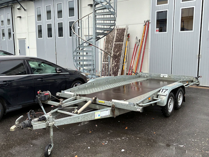 Biltransport atv-släp bilsläp