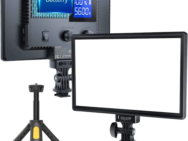 Led video light with mini stand