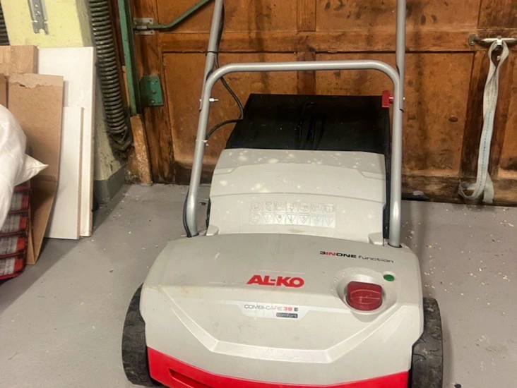 Vertikalskärare/mossrivare