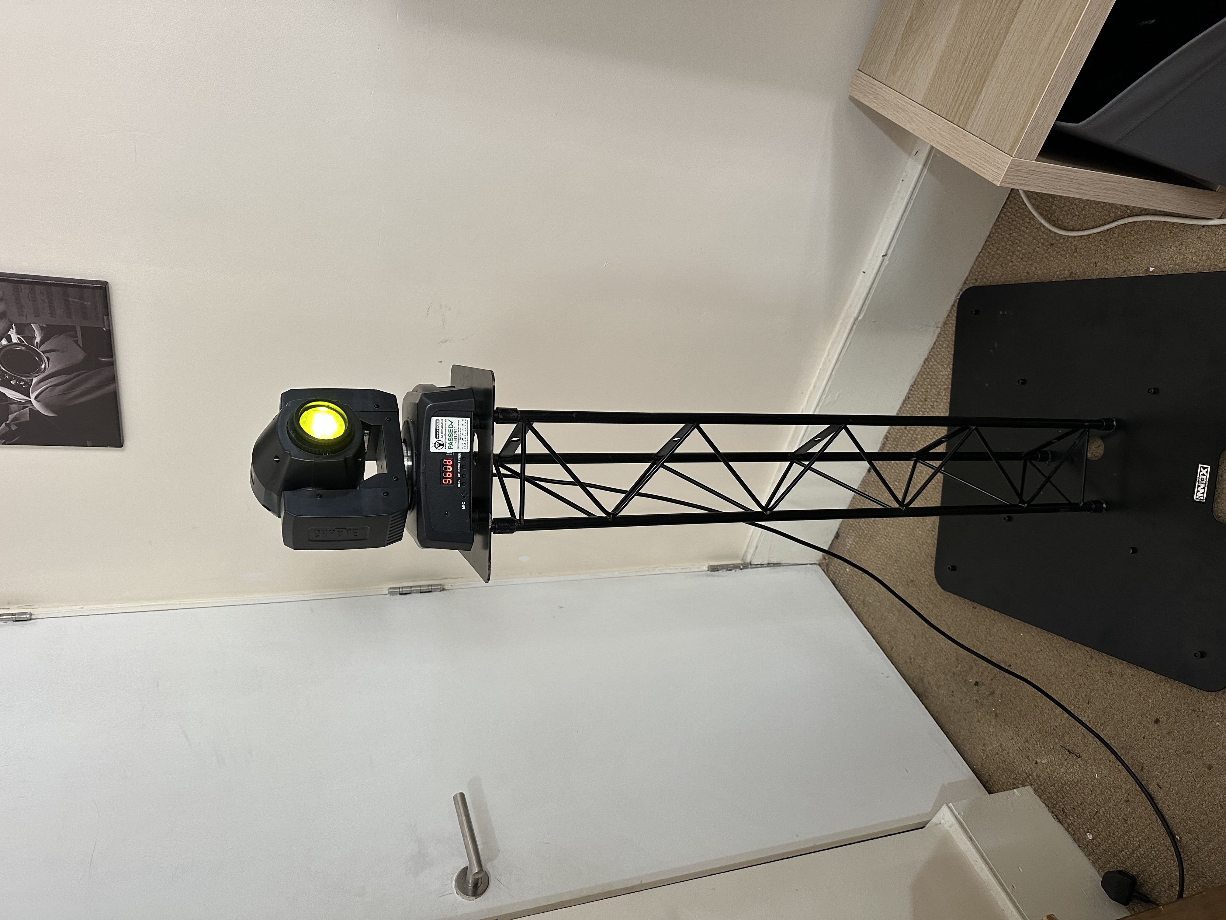 2 x chauvet intimidator 110 + 1m innox stands