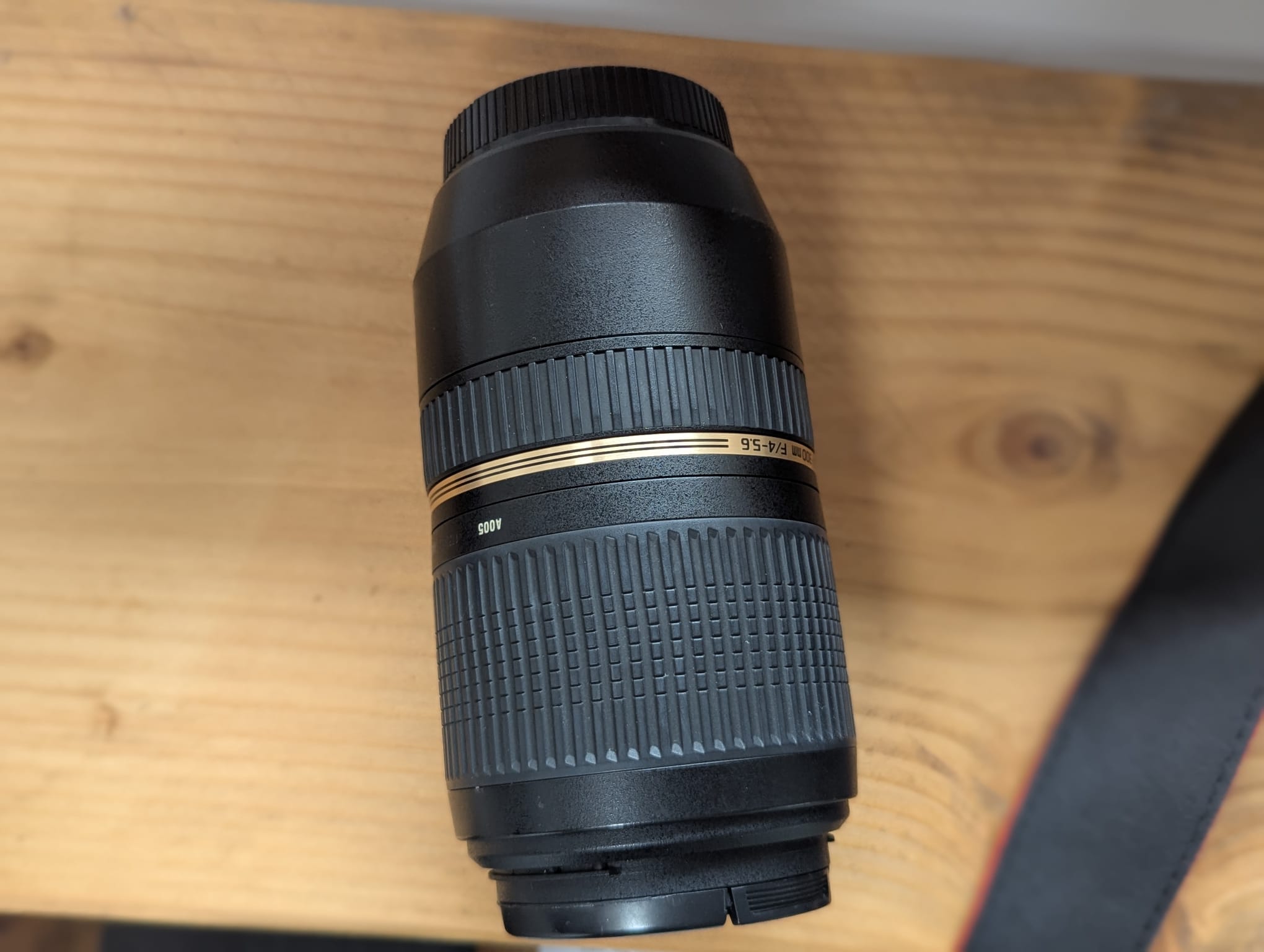 Tamron sp 70-300mm f/4-5.6 lens for canon dslr