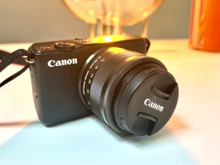 Canon eos m10 slt kamera + 15-45 mm objektiv