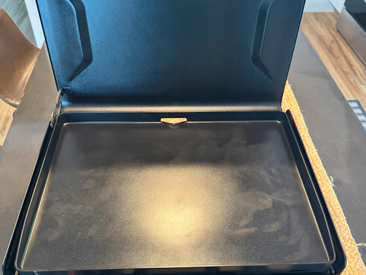 Blackstone 20in camping griddle kit with stand