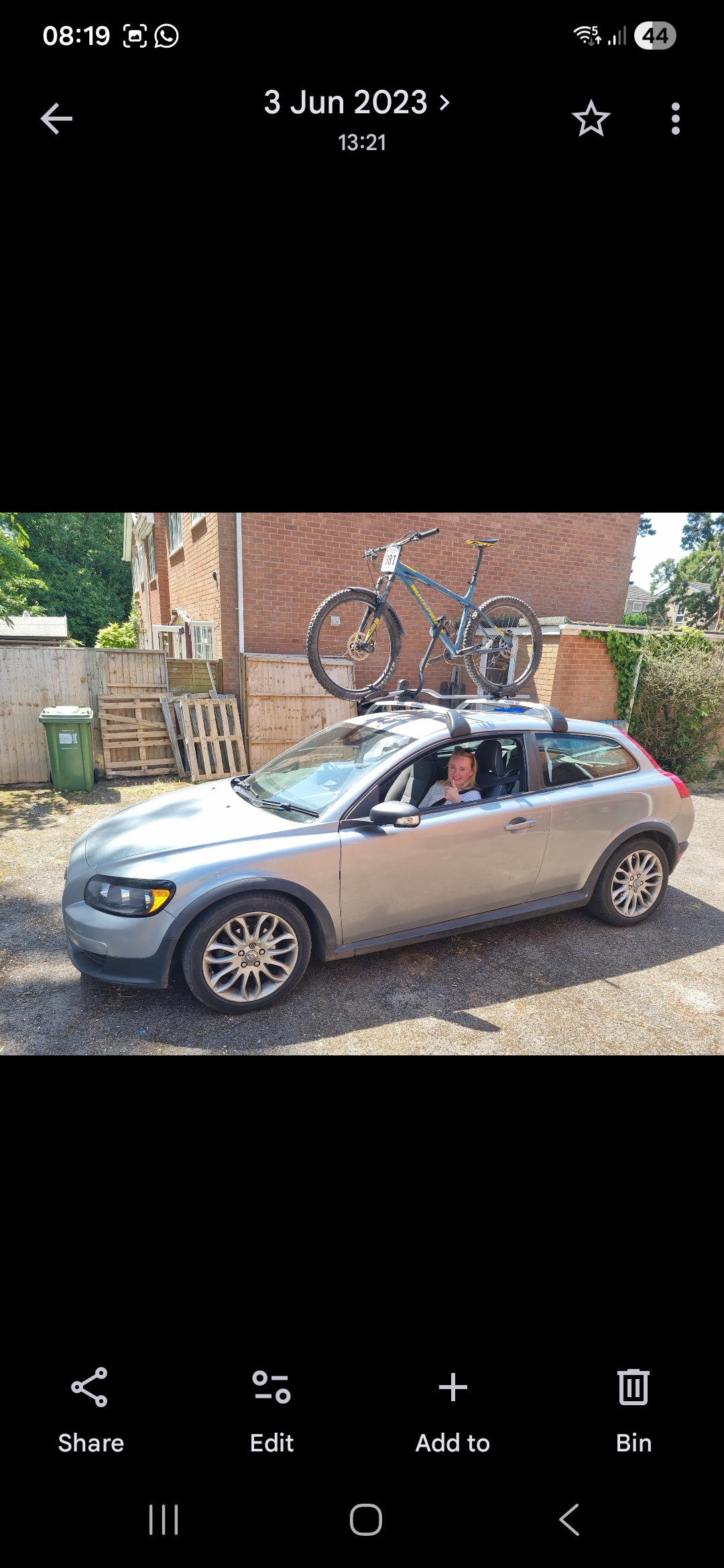 Volvo roof mounted bike rack