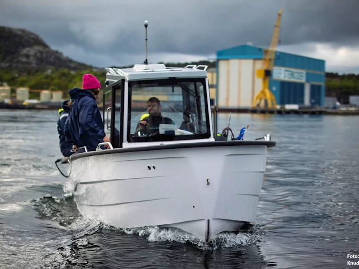 Bruksbåt/fiskebåt sting 725 pro cabin xl