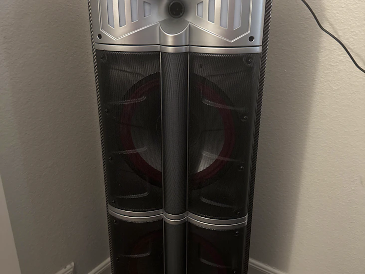 Karaoke machine with 2 wireless microphones