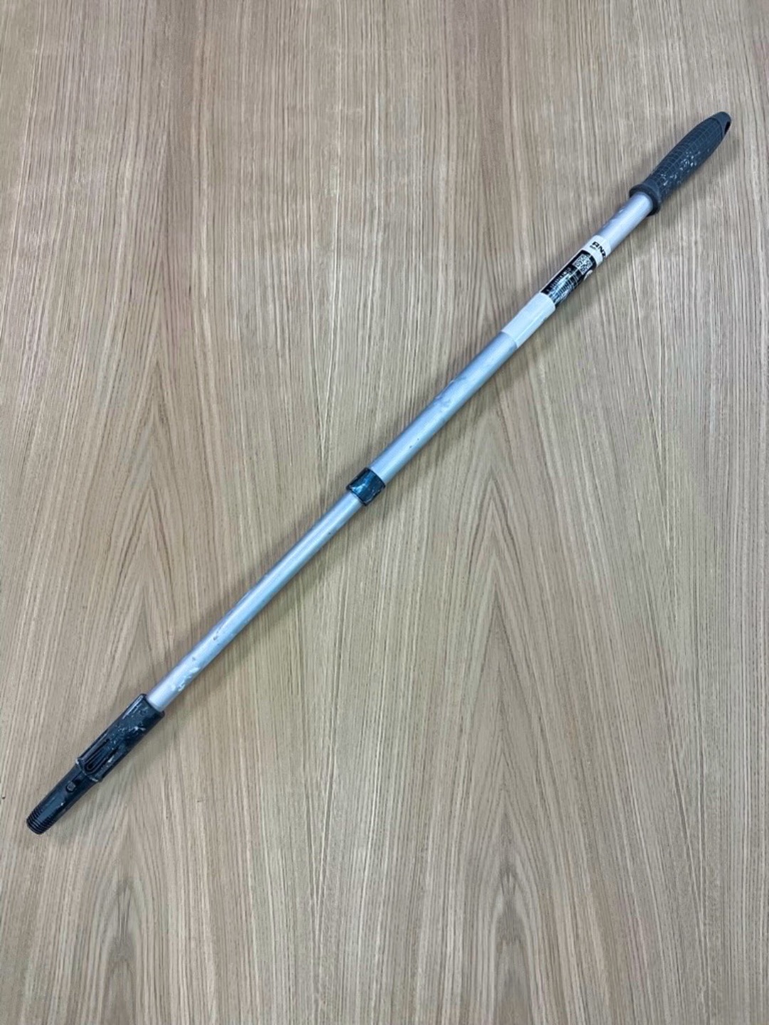 Justerbart målarskaft